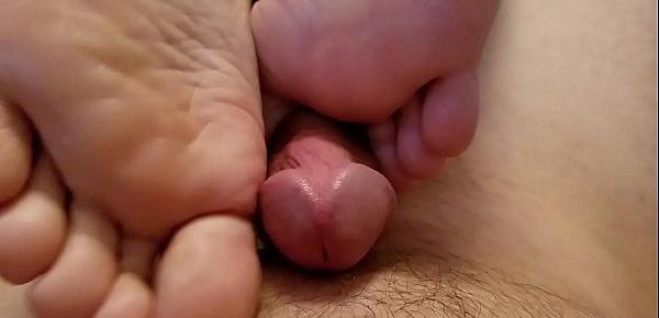  footjob with lotion from girlfriend